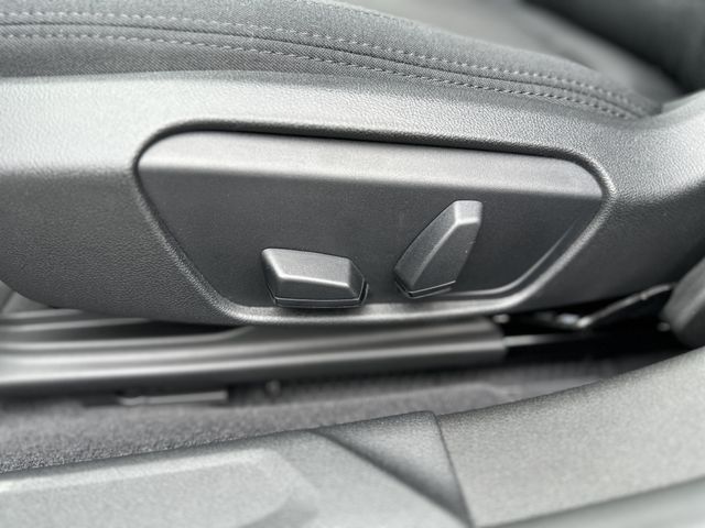 Bmw 2 SERIES 2022-07 20276-17