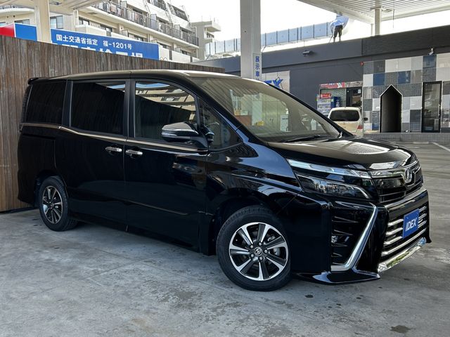 Toyota VOXY 2019-05 20737-4
