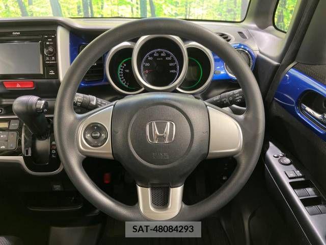 Honda N BOX 2015-10 278426-11