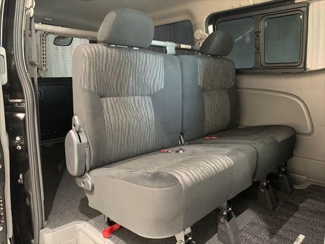 Nissan NV350 Caravan 2018-08 15282-20