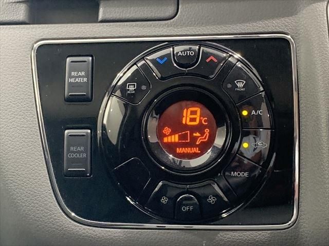 Nissan NV350 Caravan 2018-08 15282-27