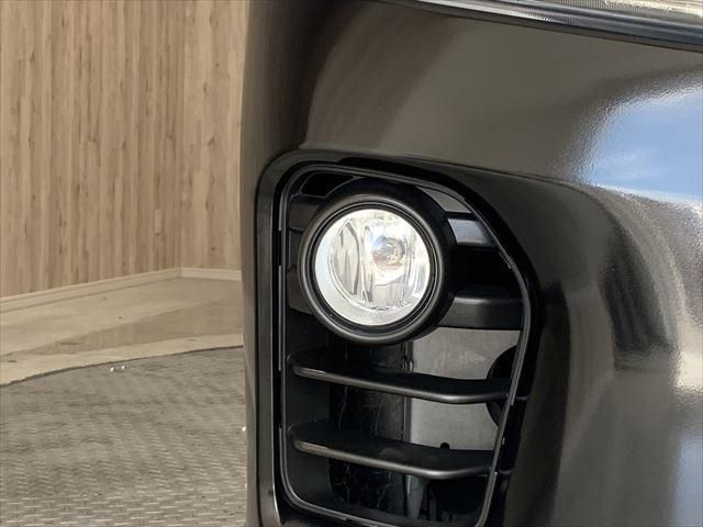 Nissan NV350 Caravan 2018-08 15282-11