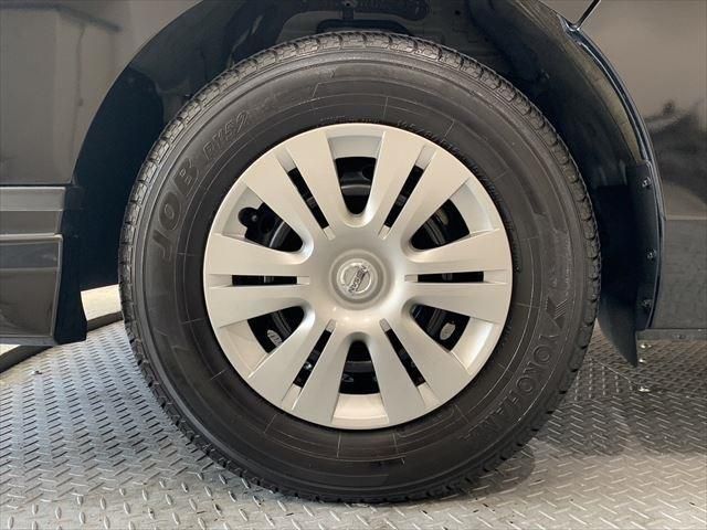 Nissan NV350 Caravan 2018-08 15282-14