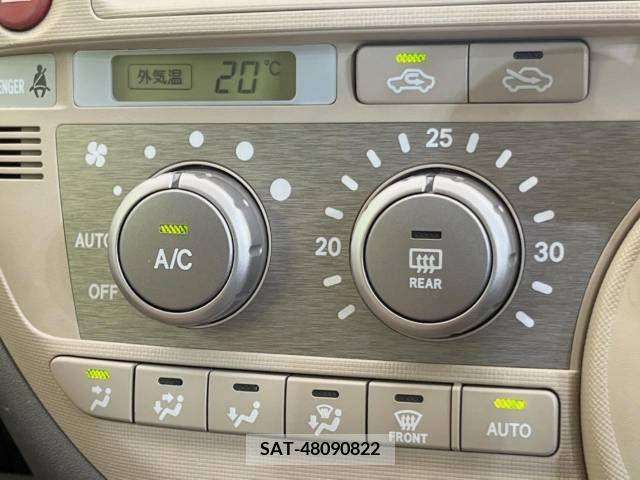 Toyota SIENTA 2011-08 313767-5