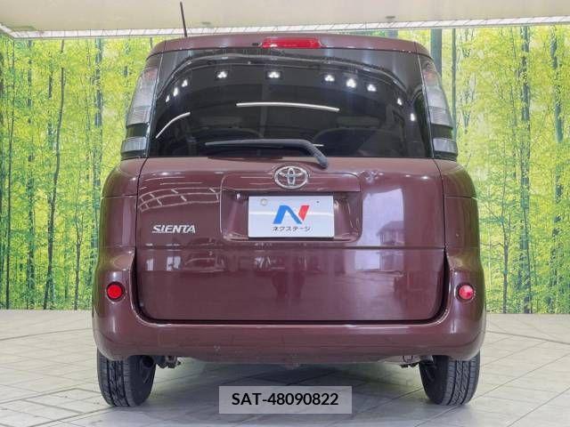 Toyota SIENTA 2011-08 313767-16