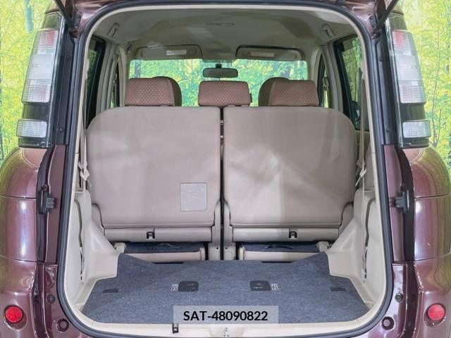 Toyota SIENTA 2011-08 313767-11