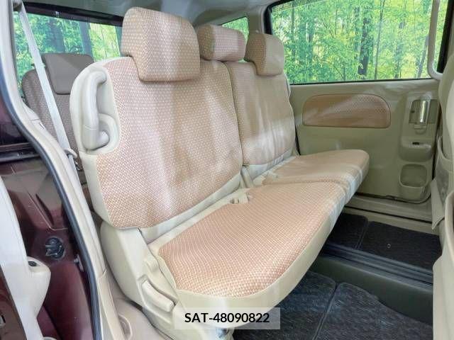 Toyota SIENTA 2011-08 313767-9