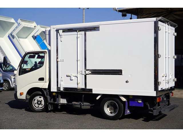 Hino DUTRO 2018-09 193356-6