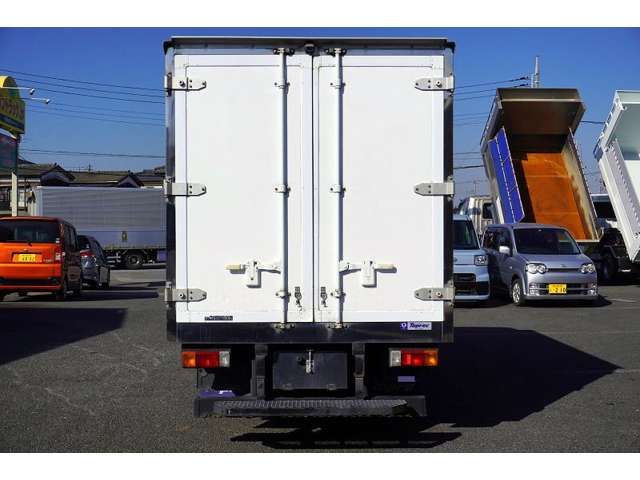 Hino DUTRO 2018-09 193356-3