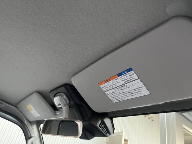 Suzuki CARRY TRUCK 2023-09 182204-21