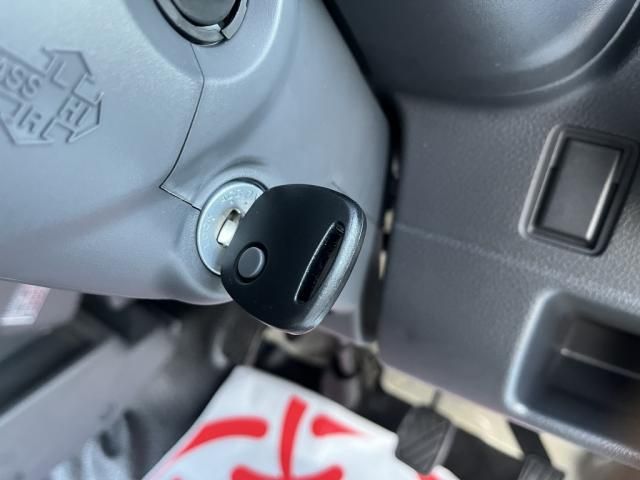 Suzuki CARRY TRUCK 2023-09 182204-9