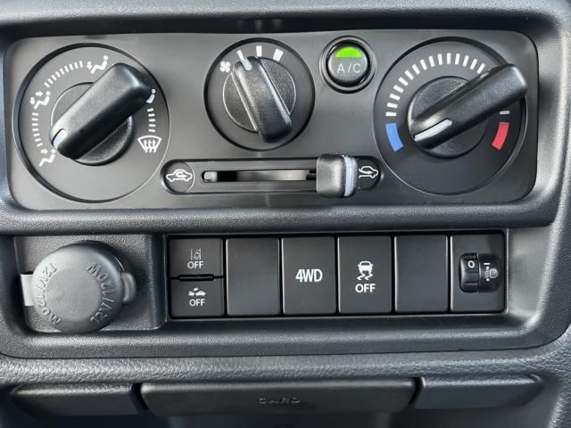 Suzuki CARRY TRUCK 2023-09 182204-16