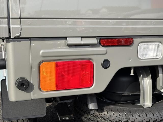 Suzuki CARRY TRUCK 2023-09 182204-7
