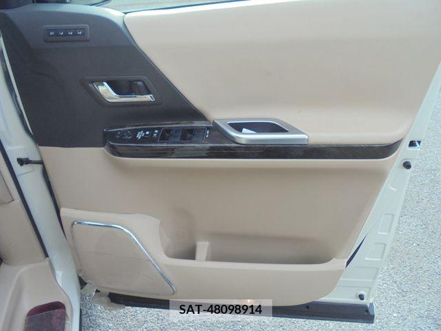 Toyota ALPHARD 2013-03 259208-17