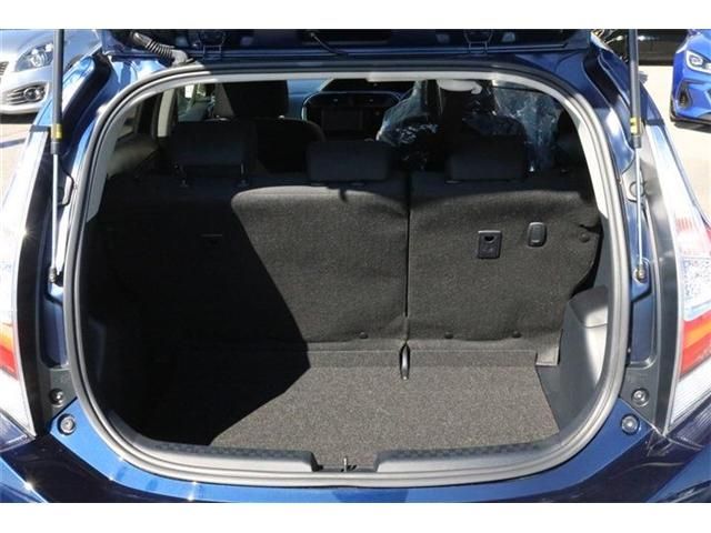 Toyota AQUA 2019-01 18658-21