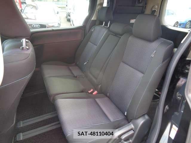 Toyota NOAH 2015-03 279529-9