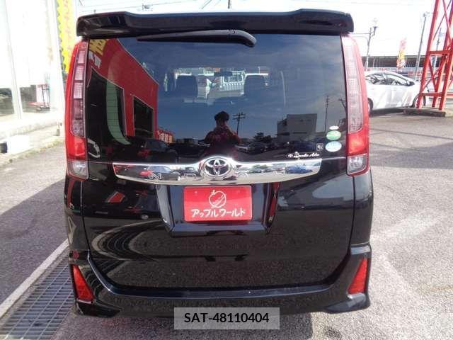 Toyota NOAH 2015-03 279529-6