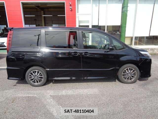 Toyota NOAH 2015-03 279529-3