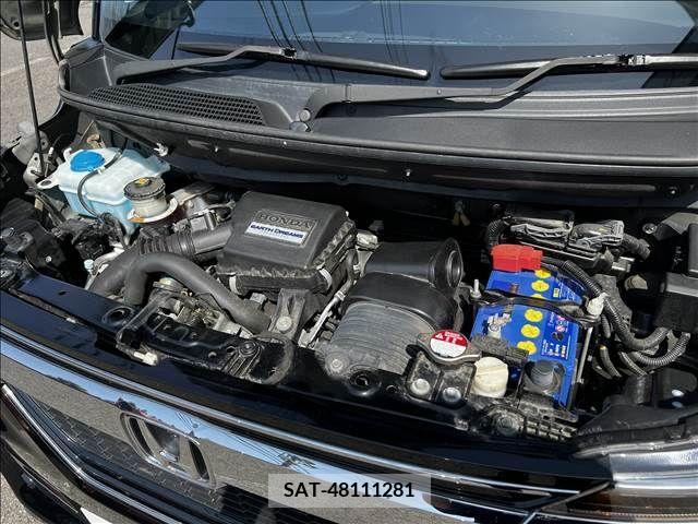 Honda N BOX CUSTOM 2019-05 245799-19