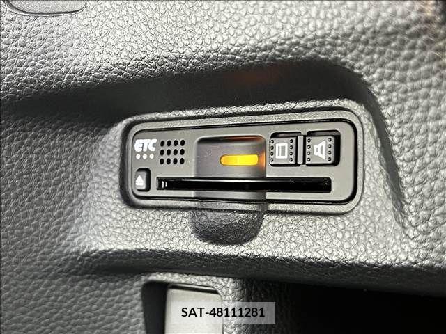 Honda N BOX CUSTOM 2019-05 245799-14