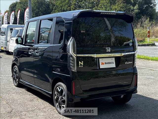 Honda N BOX CUSTOM 2019-05 245799-7