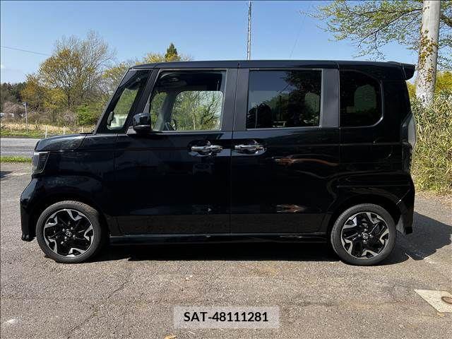 Honda N BOX CUSTOM 2019-05 245799-5