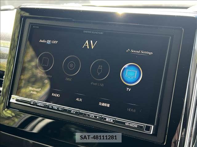 Honda N BOX CUSTOM 2019-05 245799-2