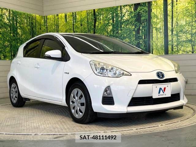 Toyota AQUA 2013-02 253932-16