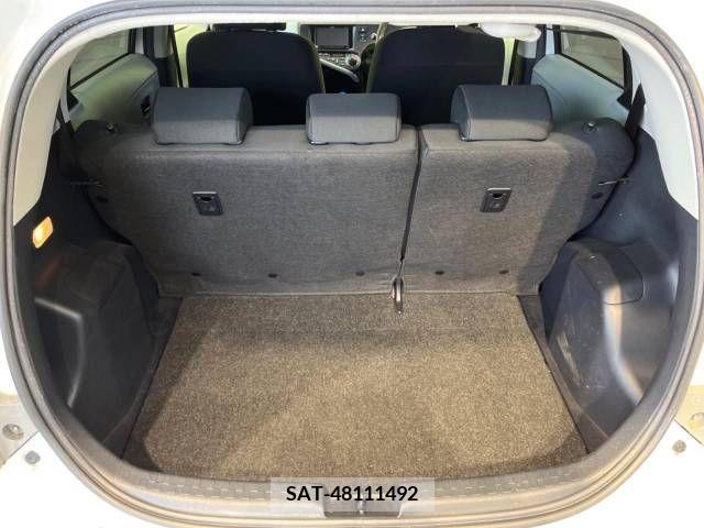 Toyota AQUA 2013-02 253932-10