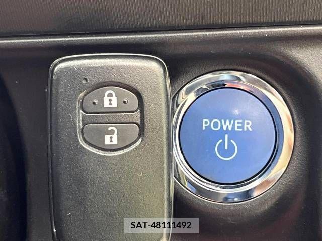Toyota AQUA 2013-02 253932-7