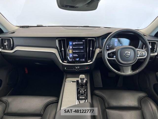 Volvo V60 2021-06 342467-1
