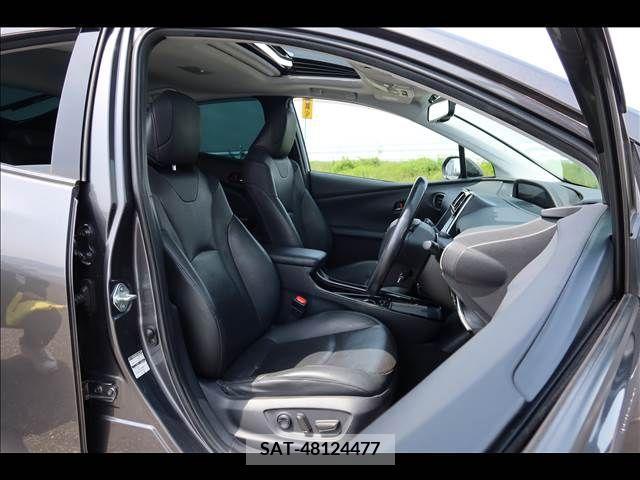 Toyota PRIUS 2019-10 247643-13