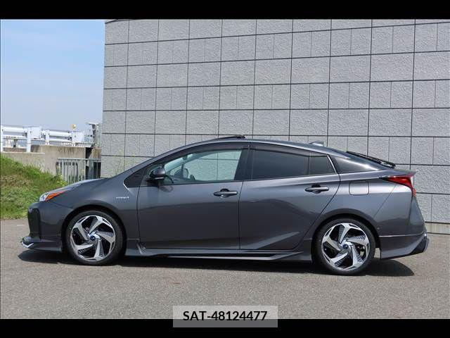 Toyota PRIUS 2019-10 247643-2