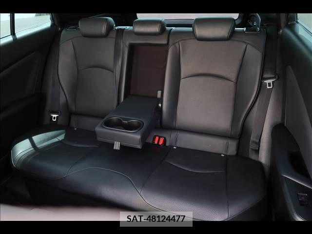 Toyota PRIUS 2019-10 247643-19