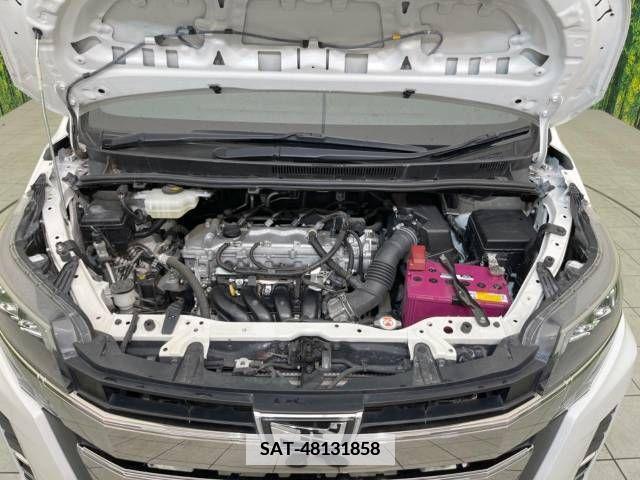 Toyota NOAH 2017-07 365136-19