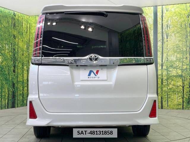 Toyota NOAH 2017-07 365136-16