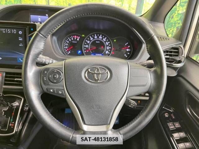 Toyota NOAH 2017-07 365136-12