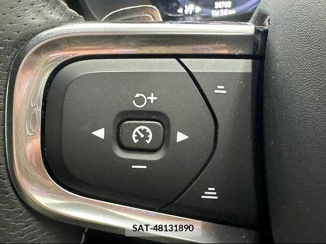 Volvo XC40 2019-11 224414-4