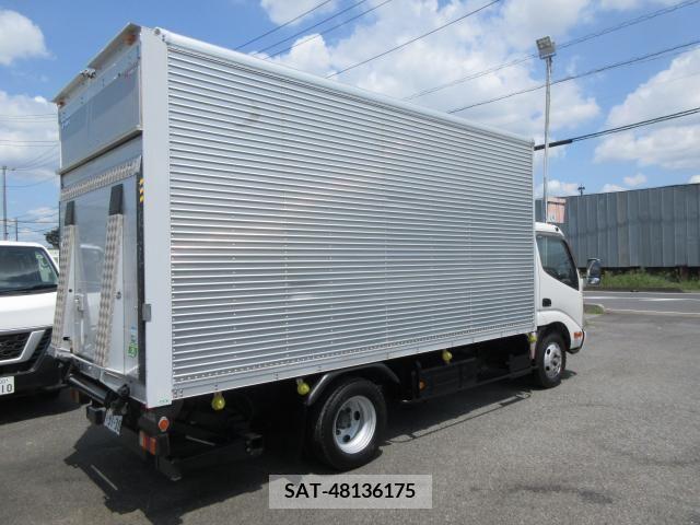 Hino DUTRO 2014-12 359476-7