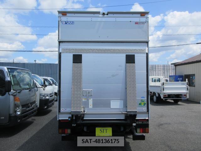 Hino DUTRO 2014-12 359476-2