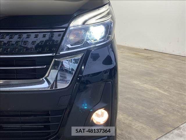 Nissan ROOX 2017-02 323829-5