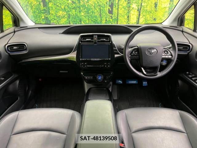 Toyota PRIUS 2019-09 322451-1