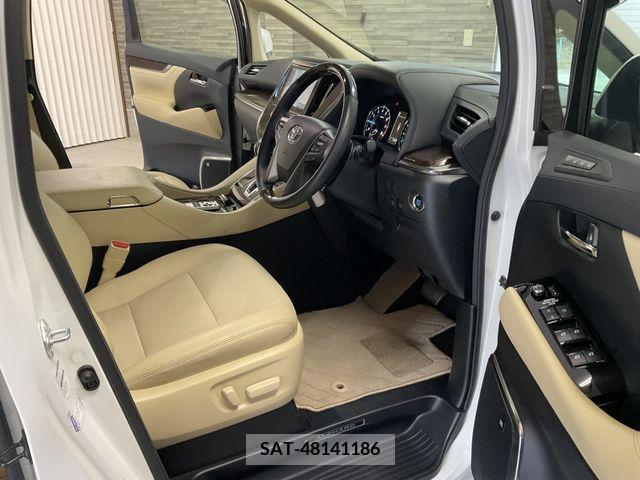 Toyota ALPHARD 2019-04 212876-1
