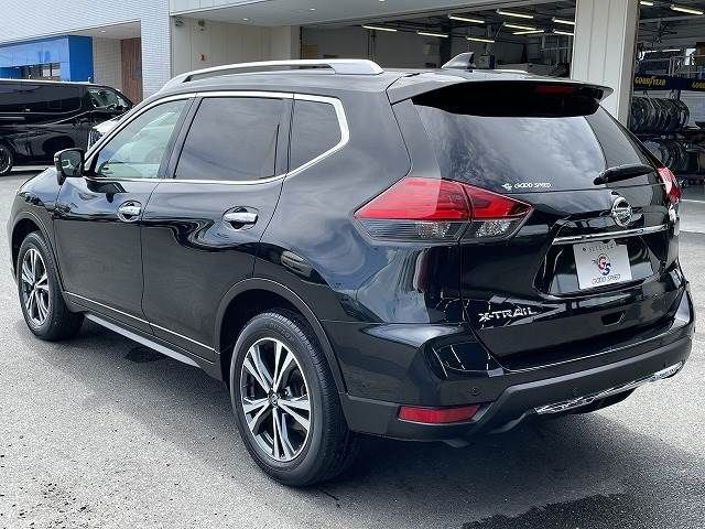 Nissan X-TRAIL 2018-03 11076-14