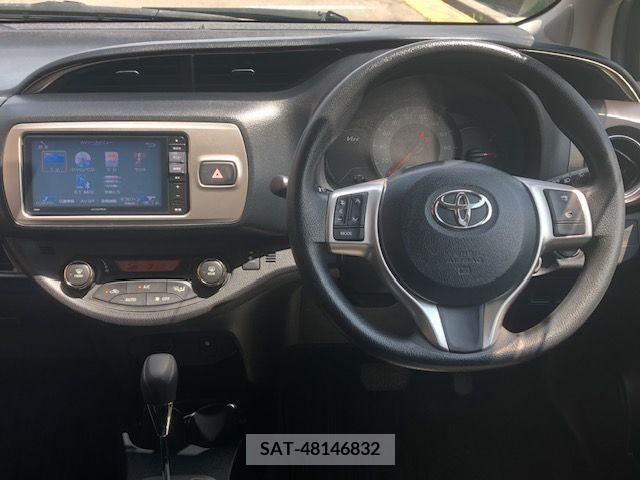 Toyota VITZ 2014-10 314592-1