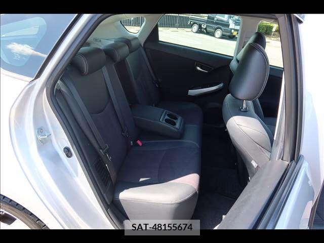 Toyota PRIUS 2012-03 255864-11