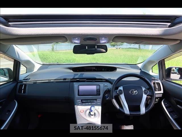 Toyota PRIUS 2012-03 255864-5