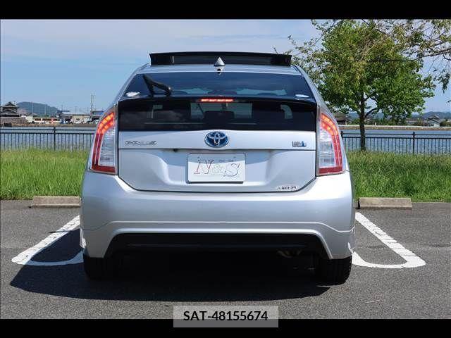 Toyota PRIUS 2012-03 255864-3