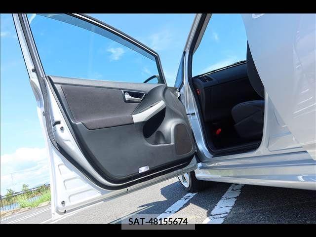 Toyota PRIUS 2012-03 255864-17