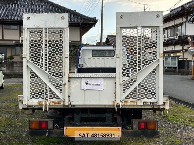 Mitsubishi CANTER 2006-11 216702-6